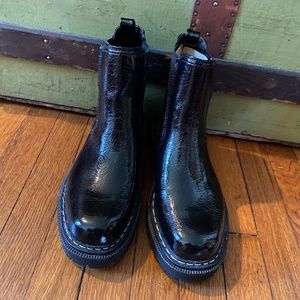 Circus by Sam Edelman Black Chelsea Boots, size 10, never worn!